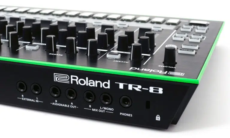 ROLAND TR-8: La Máquina de Ritmos que Revoluciona la Música Electrónica